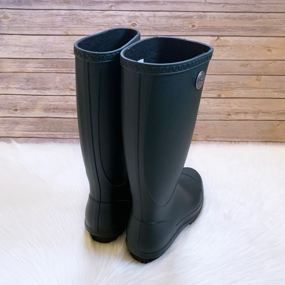 UGG Shelby Matte Rain Boots In Olive - Picture 5 of 7